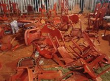 सिद्धार्थनगर महोत्सव के रंग में भंग, अंतिम रात पांडाल में चली कुर्सियां, पुलिस को लेना पड़ा मोर्चा