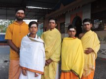 श्री सिहेंश्वरी देवी मंदिर पर 10 बच्चों को निशुल्क वेदों व कर्मकांड के साथ-साथ हाईटेक शिक्षा