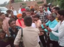 दुर्घटना के बाद उग्र भीड़ ने ड्राइवर को अधमरा किया, पुलिस से धक्का-मुक्की की