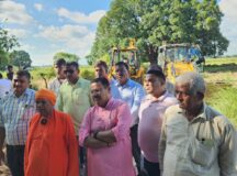 विधायक राही और नपाध्यक्ष गोविंद माधव ने चढ़ाया भूमाफियाओं के चंगुल पर बुल्डोजर, छुड़ाया सरकारी जमीन