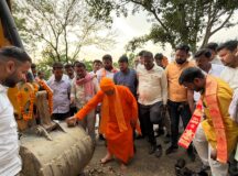 उसका अजगरा धर्मसिंहवा मार्ग के चौड़ीकरण एवं सुंदरीकरण का विधायक राही ने किया भूमिपूजन