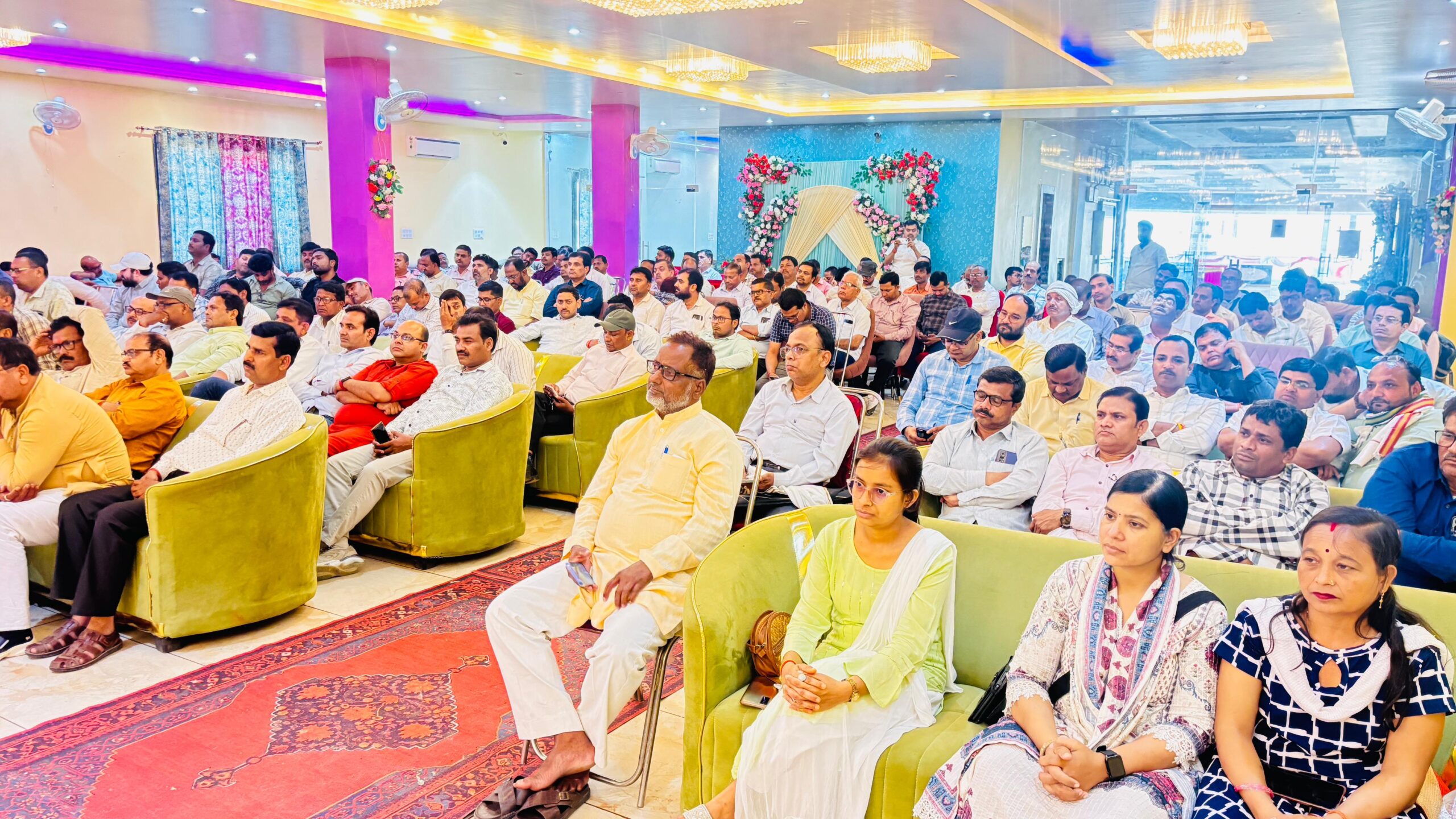 शिक्षक संघ की समीक्षा बैठक संपन्न, आंदोलन को लेकर बनी रणनीति