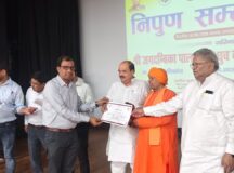 निपुण सम्मान समारोह में बोले विधायक शिक्षक अपने छात्रों के लिए आदर्श बनें