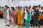 अंतरराष्ट्रीय नर्सेज दिवस पर नर्सिंग कर्मियों ने लिया मरीजों की सेवा का संकल्प
