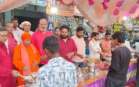 बड़े मंगल पर गूंजे बजरंग बली के जयकारे, जगह जगह हुए भण्डारे
