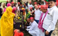 अखिलेश यादव के जन्मदिन पर उग्रसेन सिंह ने शोहरतगढ़ में किया वृक्षारोपण 