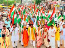 विधायक श्यामधनी राही और महिला आयोग उपाध्यक्ष की अगुवाई में निकली भव्य तिरंगा यात्रा